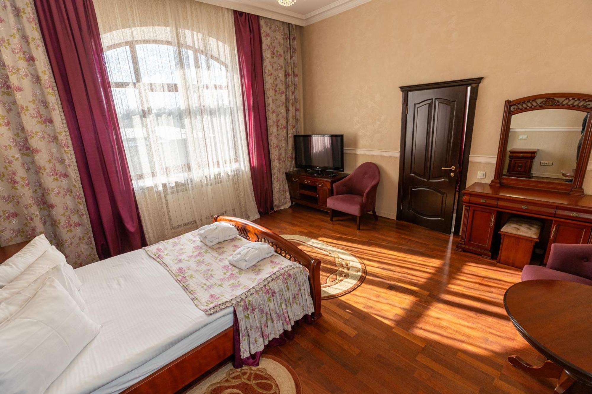 Koncha Zaspa Park Kozyn Extérieur photo