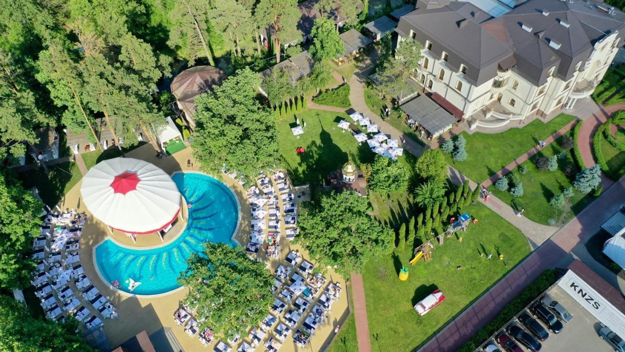 Koncha Zaspa Park Kozyn Extérieur photo